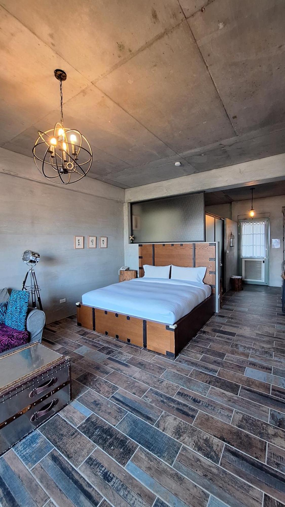 Moose & Squirrel Bed & Breakfast Renai Bagian luar foto