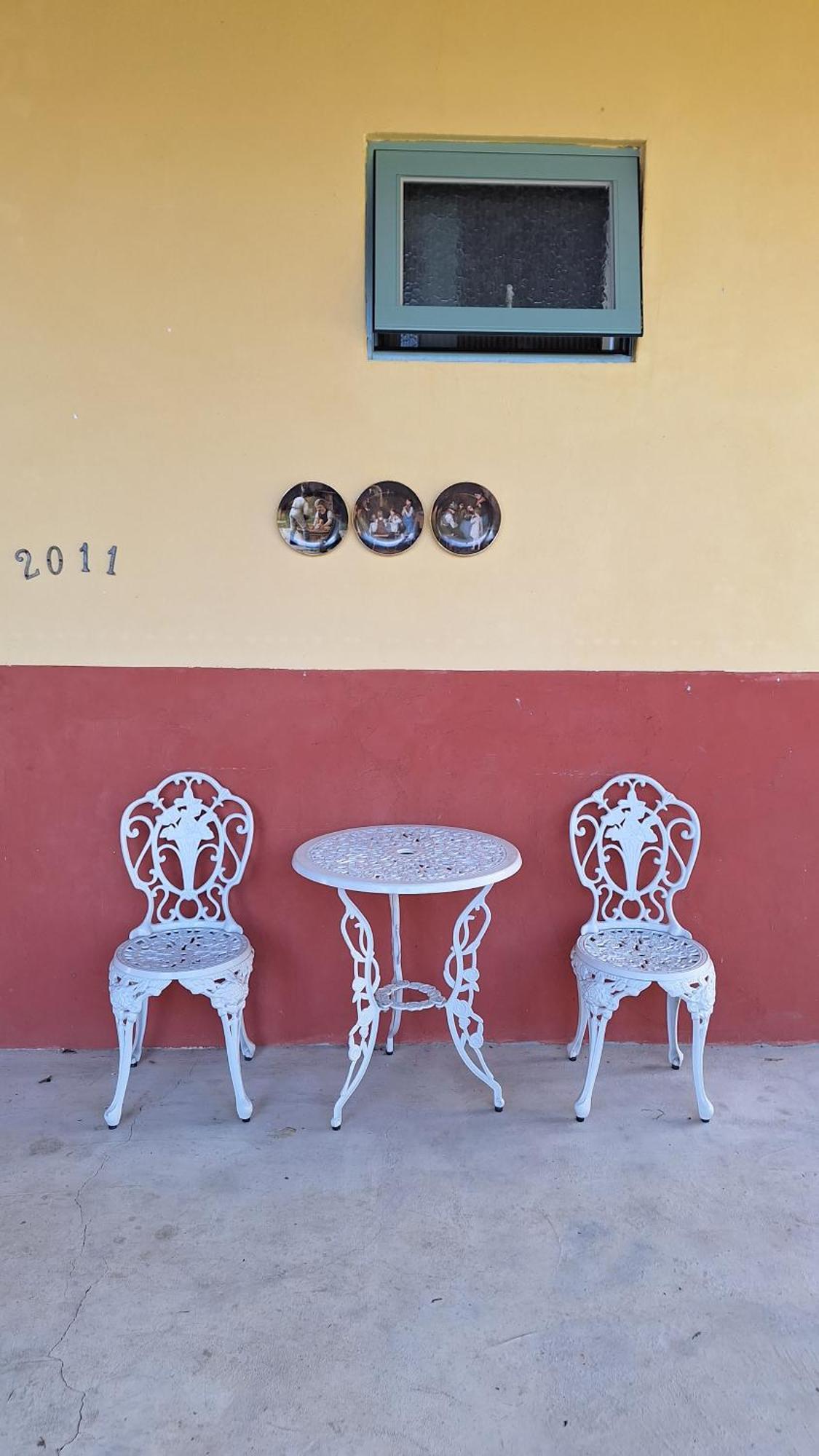 Moose & Squirrel Bed & Breakfast Renai Bagian luar foto