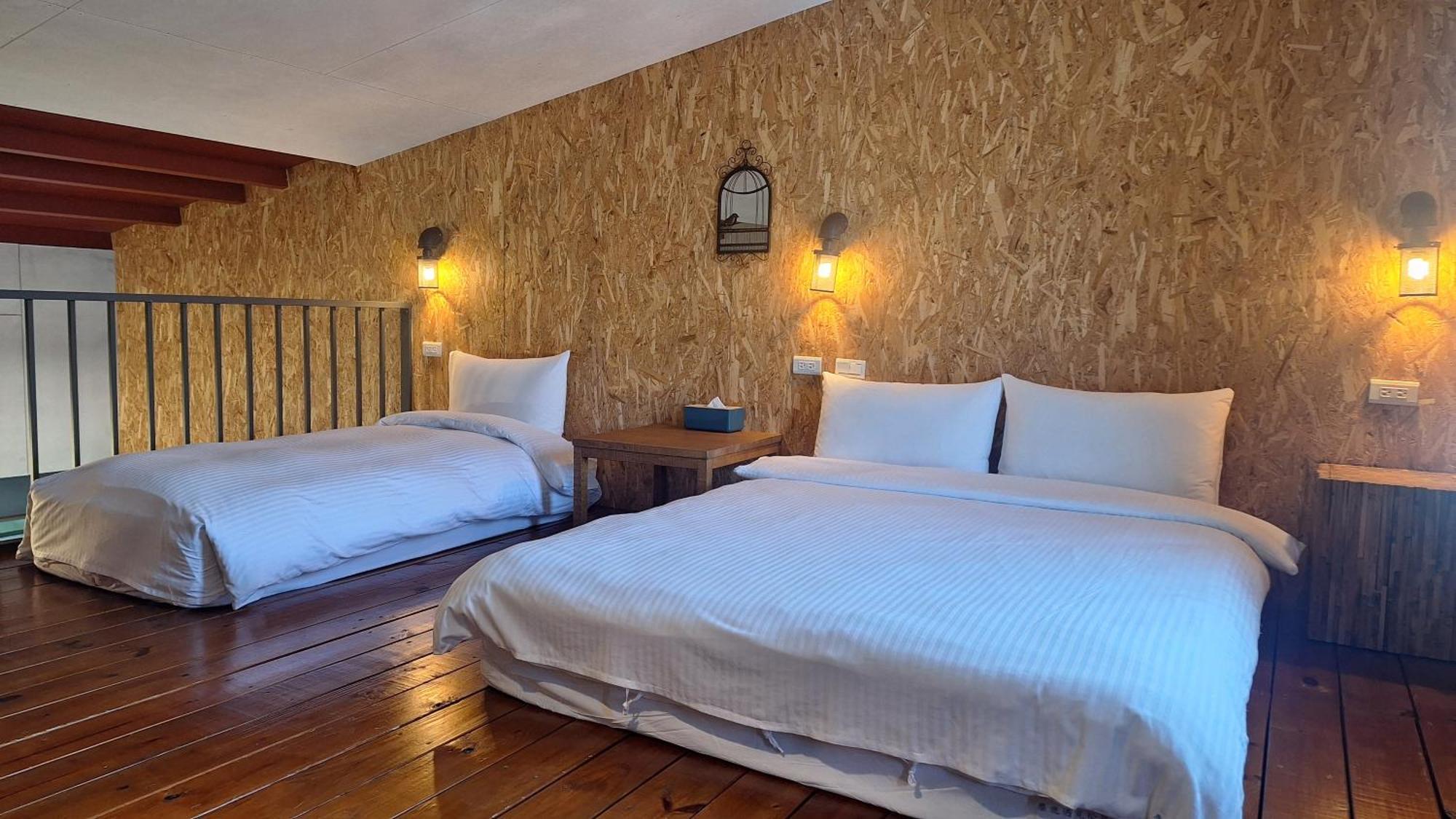 Moose & Squirrel Bed & Breakfast Renai Bagian luar foto